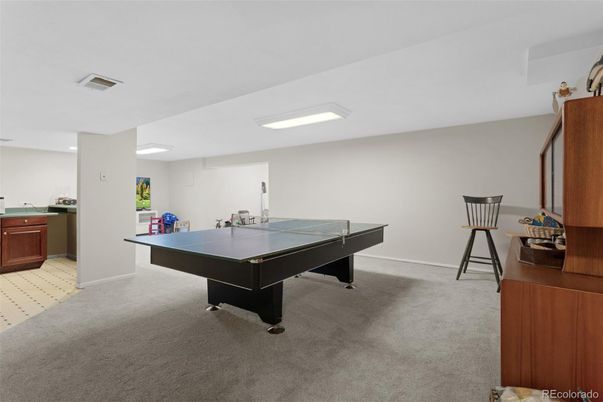 Game Room, Interior, Recessed Lighting