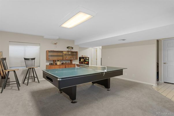Game Room, Interior