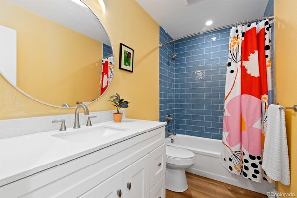 Bathroom, Interior, Recessed Lighting, Wood Texture Flooring