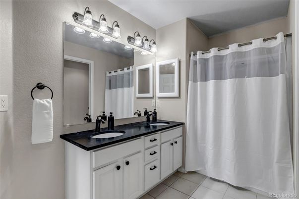 Bathroom, Dual Sink Vanities, Interior