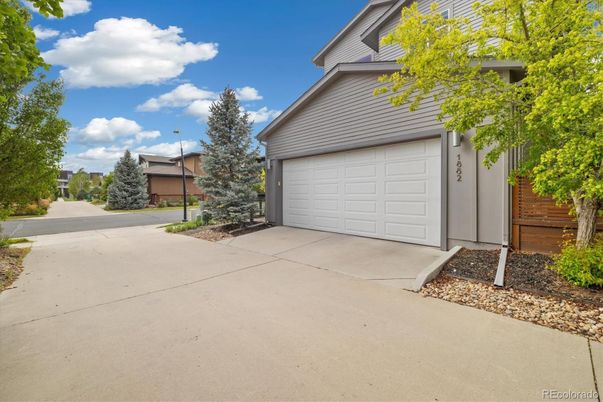 Detached Garage, Exterior