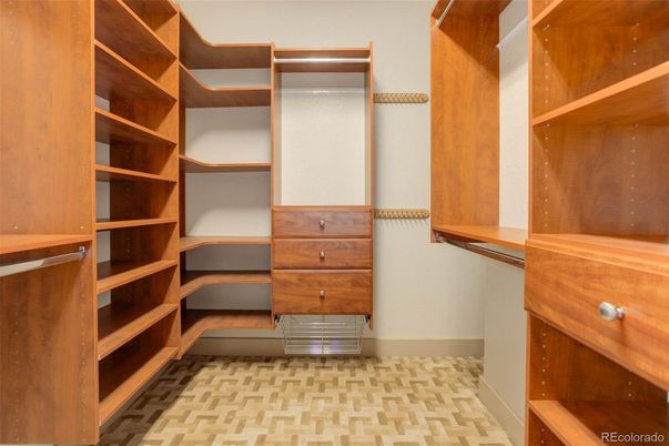 Interior, Walk-in Closets, Wood Texture Flooring