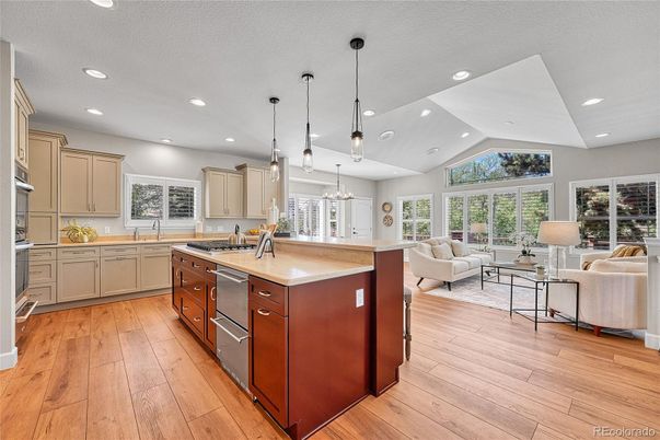 Interior, Kitchen, Living room, Pendant Lights, Recessed Lighting, Stainless Steel Appliances, Wood Texture Flooring