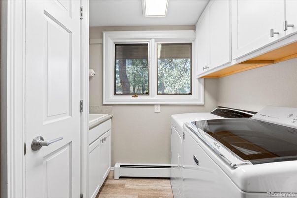 Interior, Kitchen, Washer, Wood Texture Flooring