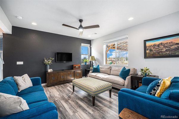 Interior, Living room, Recessed Lighting, Wood Texture Flooring