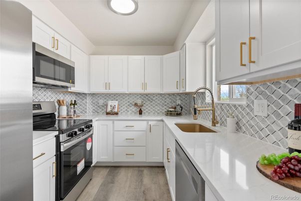 Interior, Kitchen, Stainless Steel Appliances, Wood Texture Flooring