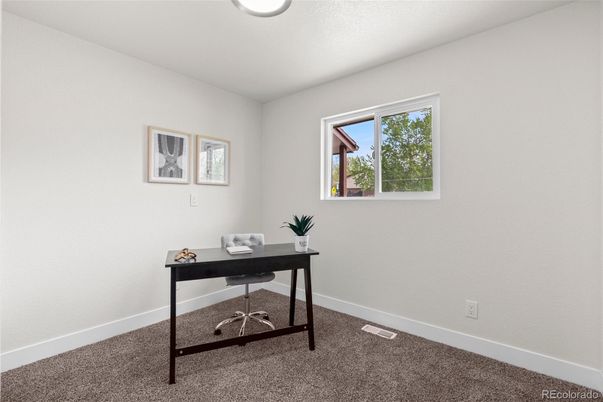 Home Office, Interior