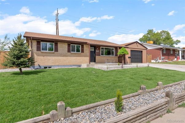 Attached, Backyard, Exterior, Facade, Brick Facade, Ranch
