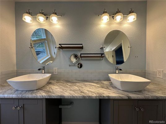 Bathroom, Dual Sink Vanities, Interior