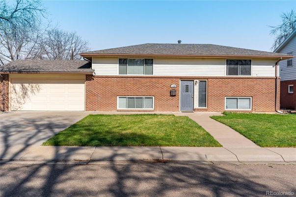Attached, Exterior, Facade, Brick Facade, Split Level