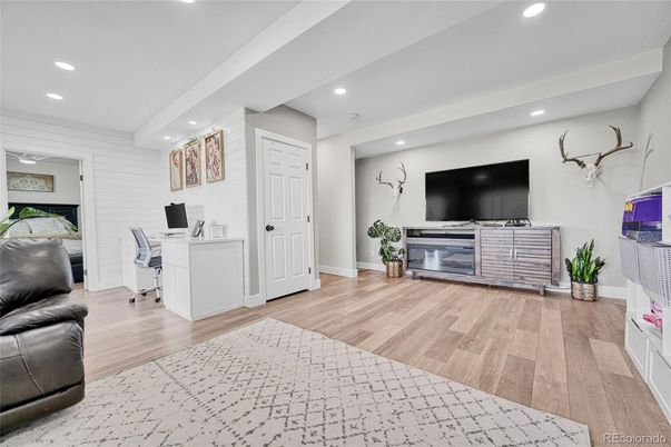 Home Office, Interior, Recessed Lighting, Wood Texture Flooring