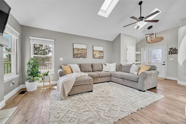 Interior, Living room, Pendant Lights, Wood Texture Flooring