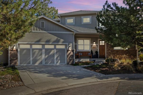 Attached, Exterior, Facade, American Craftsman