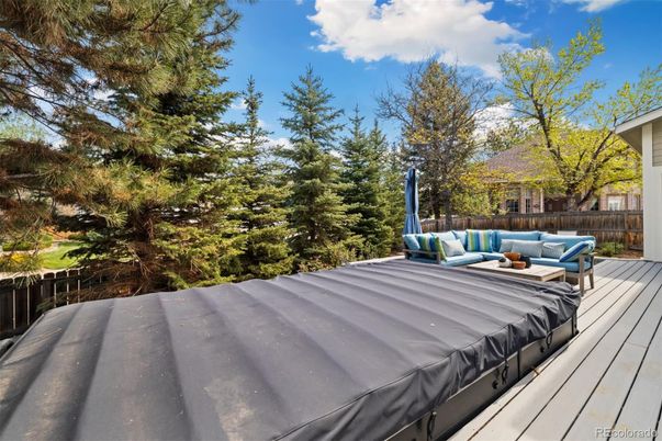 Exterior, Hot Tub