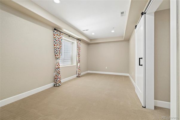 Empty room, Interior, Recessed Lighting