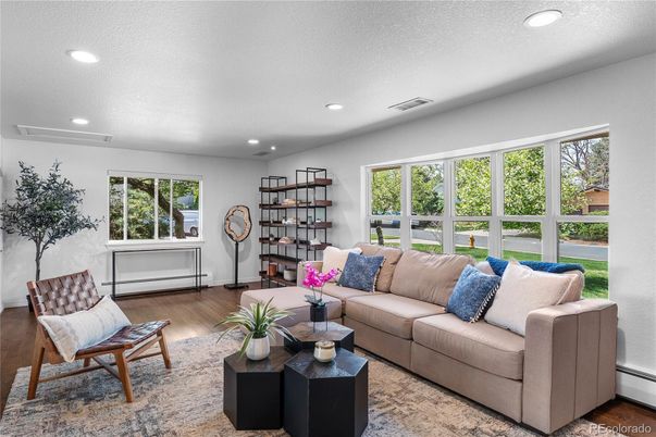 Interior, Living room, Recessed Lighting, Wood Texture Flooring