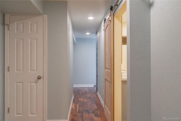 Interior, Recessed Lighting, Wood Texture Flooring