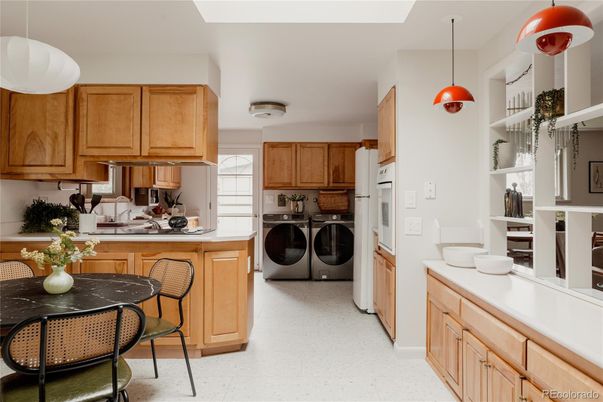 Interior, Kitchen, Pendant Lights, Washer
