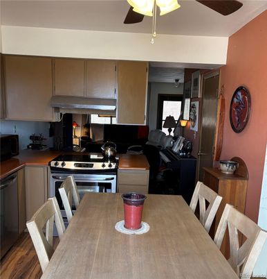 Dining room, Interior, Kitchen, Stainless Steel Appliances, Wood Texture Flooring
