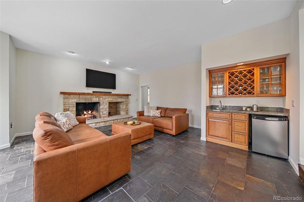 Fireplace, Interior, Living room, Recessed Lighting