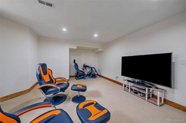 Fitness Equipment, Interior, Recessed Lighting