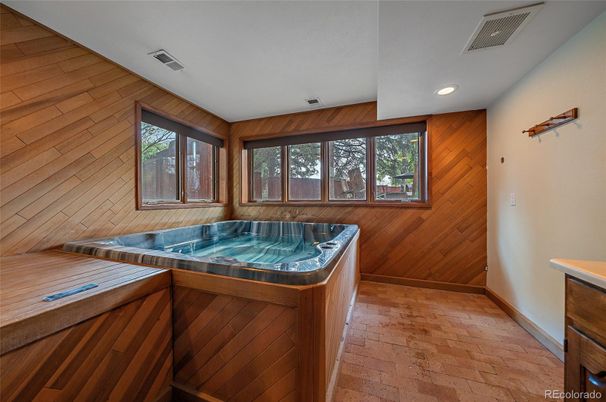 Hot Tub, Interior, Recessed Lighting, Wooden Walls