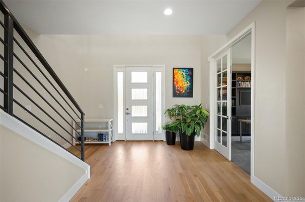Interior, Recessed Lighting, Wood Texture Flooring
