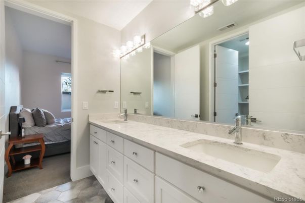Bathroom, Dual Sink Vanities, Interior