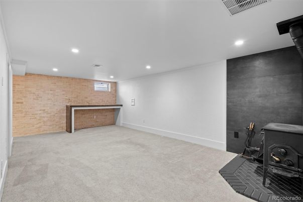 Empty room, Interior, Recessed Lighting, Stone Walls