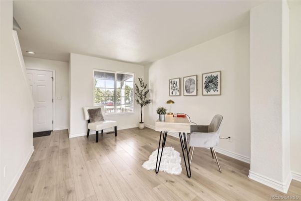 Home Office, Interior, Recessed Lighting, Wood Texture Flooring