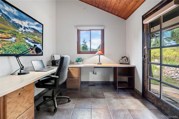 Home Office, Interior, Wooden Ceilings
