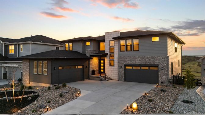 Attached, Exterior, Facade, Brick Facade, Split Level