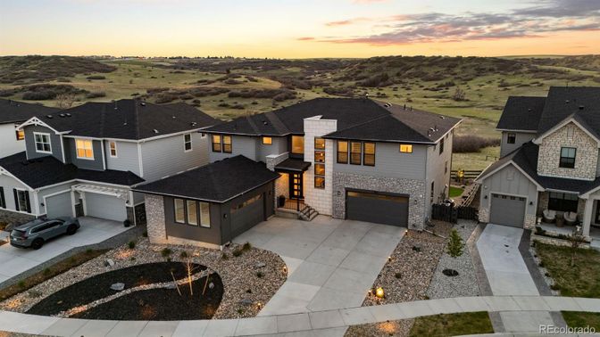 Exterior, Drone