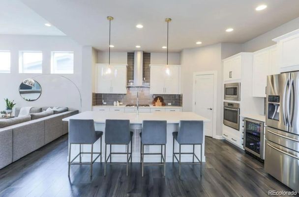 Interior, Kitchen, Living room, Pendant Lights, Recessed Lighting, Stainless Steel Appliances, Wood Texture Flooring