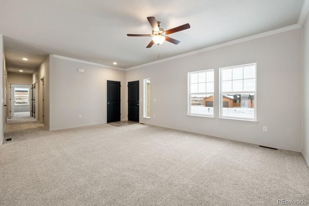 Empty room, Interior, Recessed Lighting