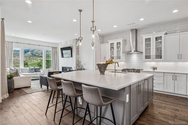 Dining room, Interior, Kitchen, Living room, Pendant Lights, Recessed Lighting, Stainless Steel Appliances, Wood Texture Flooring