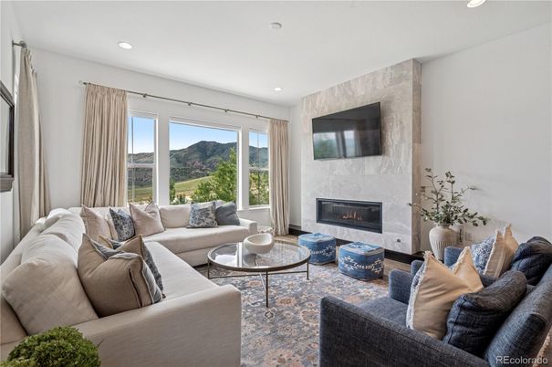 Fireplace, Interior, Living room, Recessed Lighting