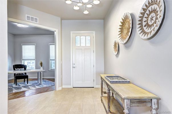 Interior, Pendant Lights, Wood Texture Flooring