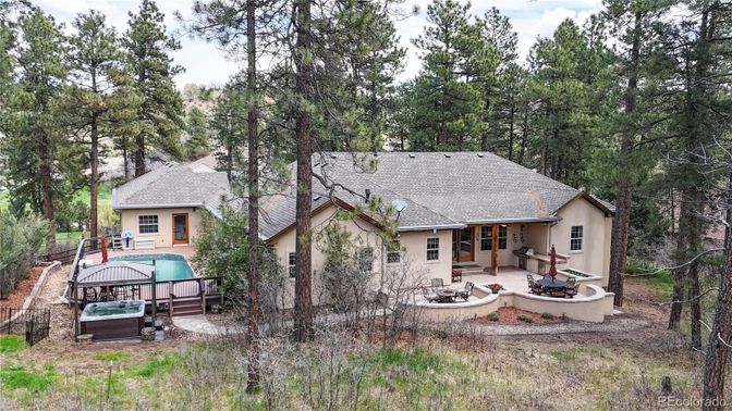 Backyard, Exterior, Hot Tub, Pool