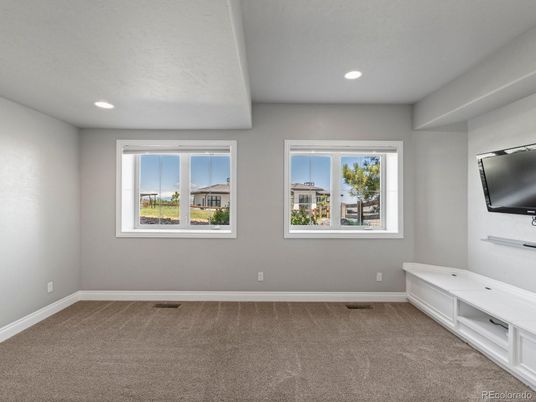 Empty room, Interior, Recessed Lighting