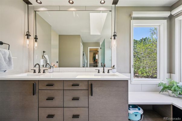 Bathroom, Dual Sink Vanities, Interior, Pendant Lights