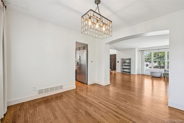 Chandelier, Empty room, Interior, Pendant Lights, Wood Texture Flooring