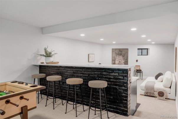 Game Room, Interior, Recessed Lighting