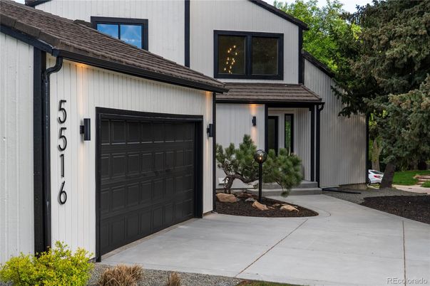 Attached, Exterior, Facade, Farmhouse