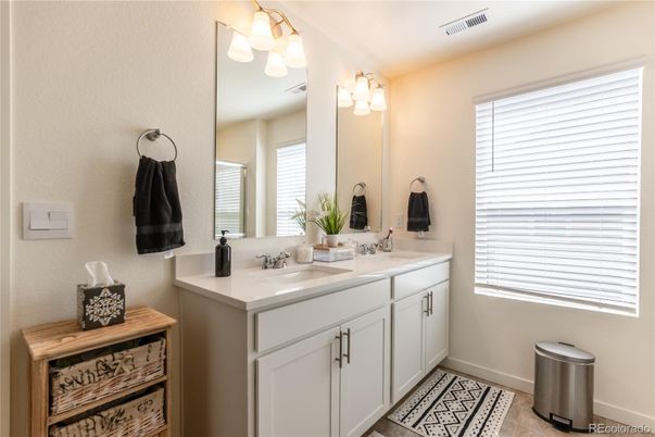 Bathroom, Dual Sink Vanities, Interior