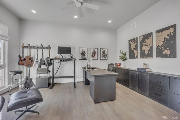Home Office, Interior, Recessed Lighting, Wood Texture Flooring