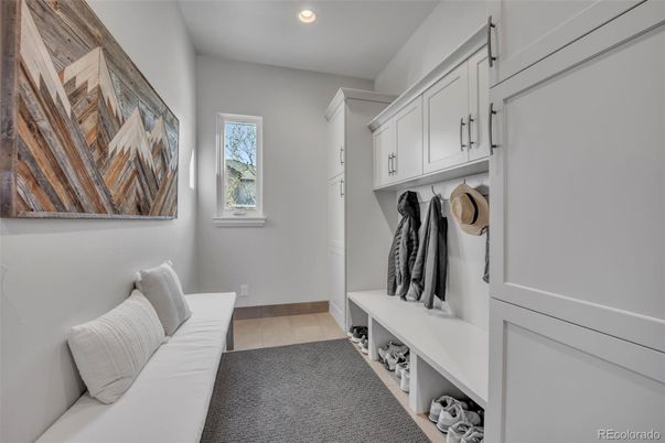 Interior, Recessed Lighting, Washer