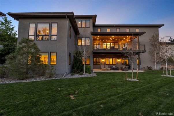 Backyard, Exterior, Facade, Modern