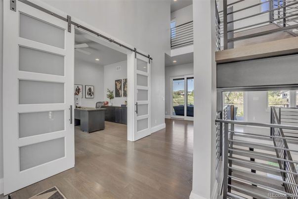 Interior, Recessed Lighting, Wood Texture Flooring