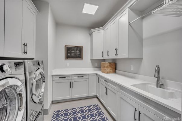 Interior, Washer